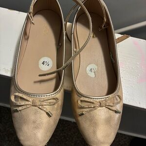 Gold Girls Ballet Flats